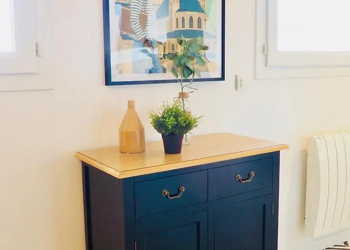 Charming - Private Parking, Balcony アパート カーン