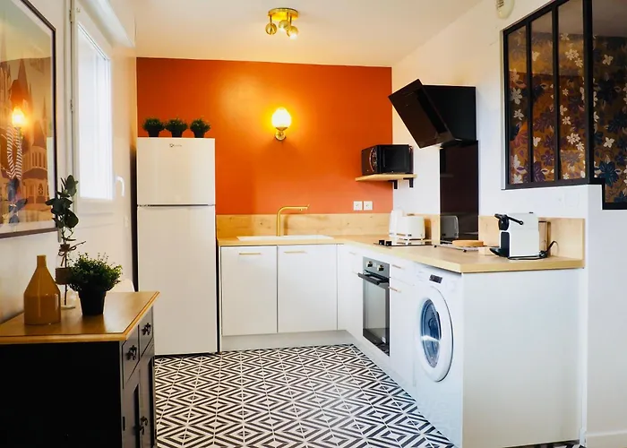 アパート Charming - Private Parking, Balcony